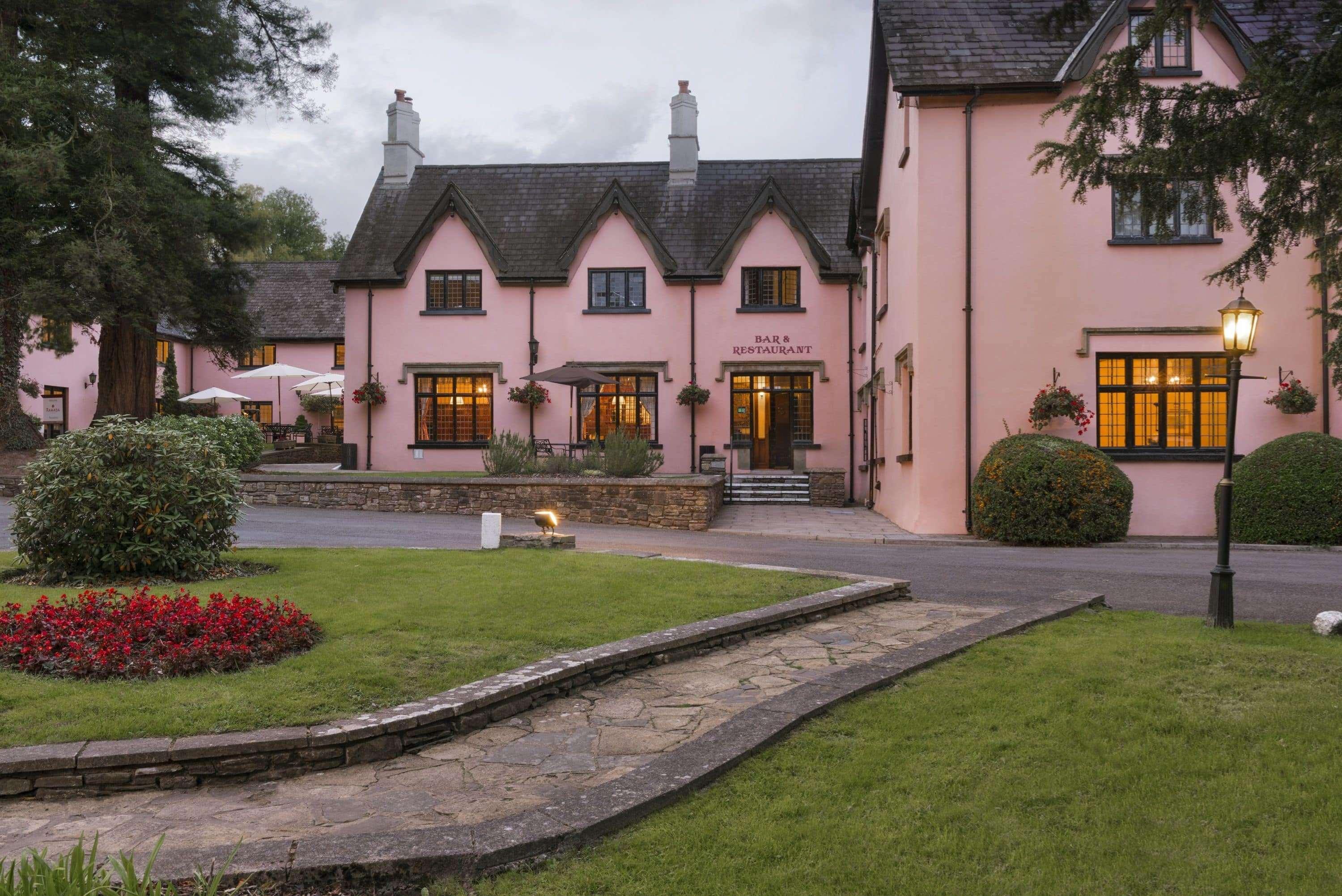 Cwrt Bleddyn Hotel & Spa Usk Esterno foto