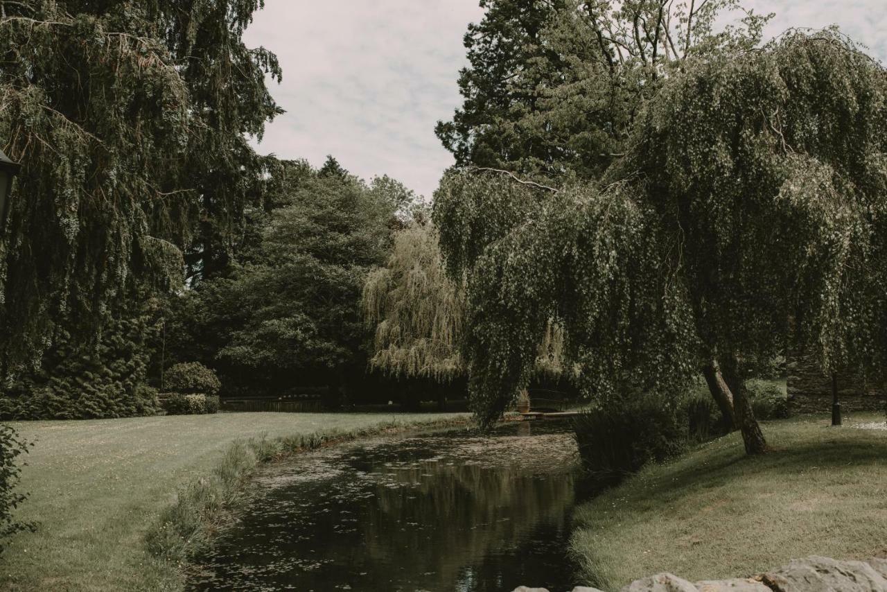 Cwrt Bleddyn Hotel & Spa Usk Esterno foto